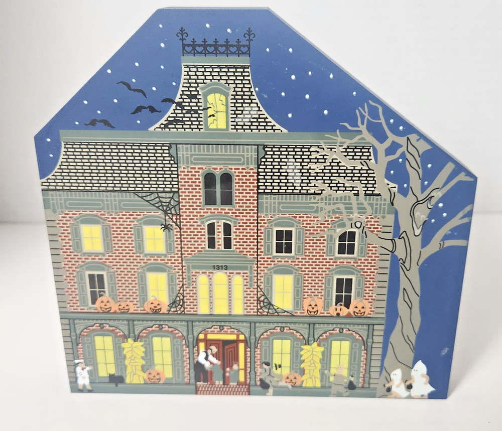 Cat’s Meow MYSTERY MANOR 1997 Halloween Limited Edition Wood Shelf Sitter